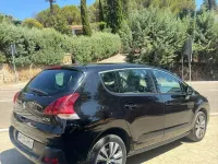 Usado Peugeot 3008 Style 120 CV (88 kW) 2016 Negro Berlina