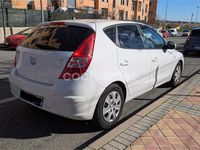 Usado Hyundai i30 Classic 90 CV (66 kW) 2009 Blanco Berlina