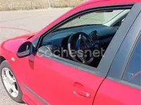 Usado Seat Leon Stella 110 CV (80 kW) 2004 Rojo Utilitario
