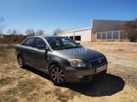 Usado Toyota Avensis Executive 116 CV (85 kW) 2004 Gris / plata Berlina
