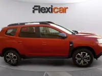 Usado Dacia Duster Essentiel 101 CV (74 kW) 2024 Naranja SUV
