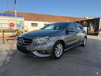Usado Mercedes A180 Style 122 CV (89 kW) 2014 Gris / plata Berlina