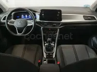 Usado VW T-Roc Life 110 CV (80 kW) 2024 Rojo SUV