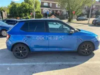 Usado Skoda Fabia Ambition 75 CV (55 kW) 2015 Azul Berlina
