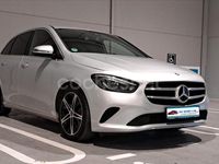 Usado Mercedes B180 136 CV (100 kW) 2019 Gris / plata Monovolumen