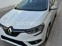 Usado Renault Mégane IV Life 90 CV (66 kW) 2017 Blanco Berlina