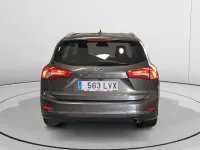 Usado Ford Focus Trend+ 120 CV (88 kW) 2020 Negro Familiar