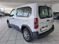 Usado Peugeot Rifter Active 100 CV (73 kW) 2023 Otro Monovolumen