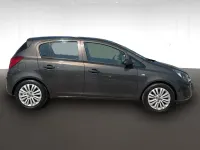 Usado Opel Corsa Expression 85 CV (62 kW) 2014 Verde lima Utilitario