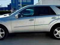 Usado Mercedes ML320 224 CV (164 kW) 2006 Gris / plata SUV