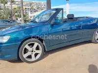 Usado Peugeot 306 Cabriolet 90 CV (66 kW) 1999 Verde Descapotable