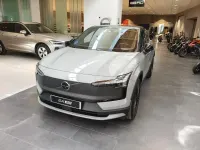Nuevo Volvo EX30 Ultra 314 kW (428 CV) 2026 Gris SUV