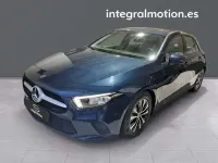 Usado Mercedes A180 109 CV (80 kW) 2021 Azul Utilitario