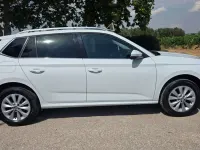Usado Skoda Kamiq Ambition 110 CV (80 kW) 2022 Blanco SUV