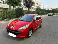 Usado Peugeot 207 95 CV (69 kW) 2008 Rojo Berlina