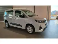 Usado Opel Combo Business Edition 102 CV (75 kW) 2024 Blanco Monovolumen