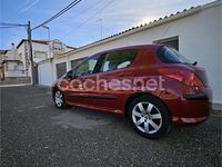 Usado Peugeot 308 110 CV (80 kW) 2008 Granate Berlina