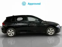 Usado VW Golf VIII Life 150 CV (110 kW) 2021 Negro Berlina