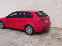 Usado Audi A3 Attraction 140 CV (102 kW) 2005 Rojo Utilitario