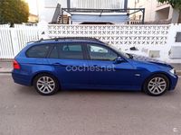 Usado BMW 318 129 CV (94 kW) 2008 Azul Familiar