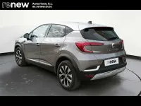 Usado Renault Captur Techno 140 CV (102 kW) 2022 Gris SUV