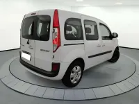 Usado Renault Kangoo Zen 75 CV (55 kW) 2018 Blanco Monovolumen