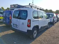 Usado Peugeot Rifter Active 102 CV (75 kW) 2023 Blanco Monovolumen