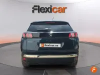Usado Peugeot 3008 Allure 130 CV (95 kW) 2024 Verde SUV