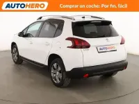 Usado Peugeot 2008 Style 100 CV (73 kW) 2019 Blanco SUV