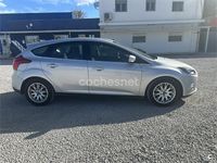 Usado Ford Focus Trend 115 CV (84 kW) 2011 Gris / plata Berlina