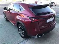 Usado Lexus NX300h Executive Line 197 CV (144 kW) 2018 Rojo SUV