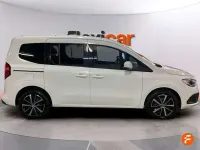 Usado Mercedes 180 116 CV (85 kW) 2023 Blanco Berlina
