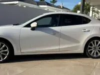 Usado Mazda 3 Luxury 150 CV (110 kW) 2013 Blanco Berlina