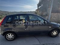 Usado Ford Fiesta Futura 80 CV (58 kW) 2007 Negro Utilitario