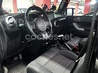 Usado Jeep Wrangler Unlimited Sahara 200 CV (147 kW) 2012 Negro SUV