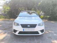 Usado Seat Ibiza Reference 95 CV (69 kW) 2017 Blanco Berlina