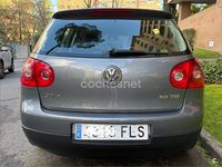 Usado VW Golf V Sportline 140 CV (102 kW) 2007 Gris / plata Berlina