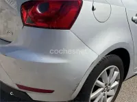 Usado Seat Ibiza I-Tech 105 CV (77 kW) 2014 Gris / plata Berlina