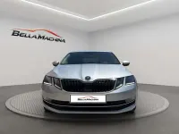 Usado Skoda Octavia Ambition 150 CV (110 kW) 2019 Gris Utilitario