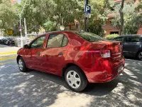 Usado Dacia Logan Ambiance 75 CV (55 kW) 2014 Granate Familiar