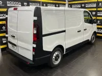 Usado Renault Trafic 115 CV (84 kW) 2015 Blanco Monovolumen