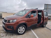 Usado Peugeot Rifter Allure 130 CV (95 kW) 2021 Granate Monovolumen