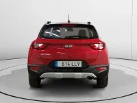 Usado Kia Stonic 84 CV (61 kW) 2020 Rojo SUV
