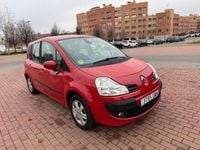 Usado Renault Grand Modus Authentique 65 CV (47 kW) 2010 Rojo Monovolumen