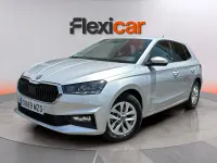 Usado Skoda Fabia Selection 95 CV (69 kW) 2025 Gris Utilitario