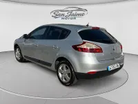 Usado Renault Mégane III Dynamique 110 CV (80 kW) 2009 Gris / plata Berlina