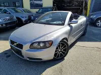 Usado Volvo C70 Momentum 136 CV (100 kW) 2007 Gris / plata Descapotable