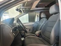 Usado VW Touran Advance 105 CV (77 kW) 2012 Gris / plata Monovolumen