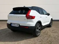 Usado Volvo XC40 R-Design 163 CV (119 kW) 2022 Blanco SUV