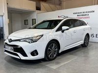 Usado Toyota Avensis Executive 143 CV (105 kW) 2016 Blanco Familiar